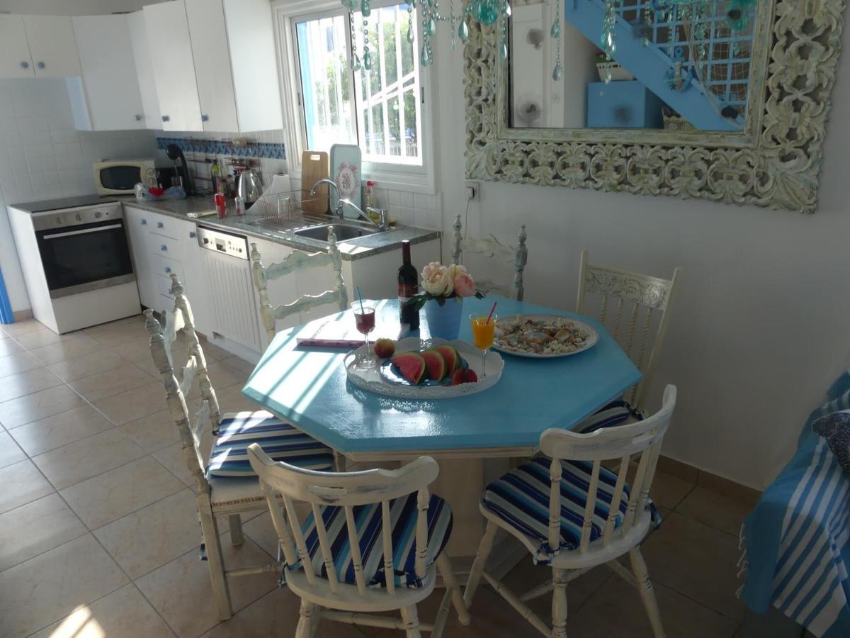 Greek Island Style 2 Bedroom Villa With Pool Next To The Sea Larnaca Ngoại thất bức ảnh